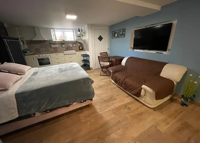 דירה Pod Room, Free Parking